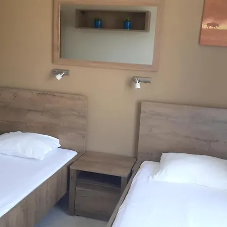 公寓 In Complex Panorama *