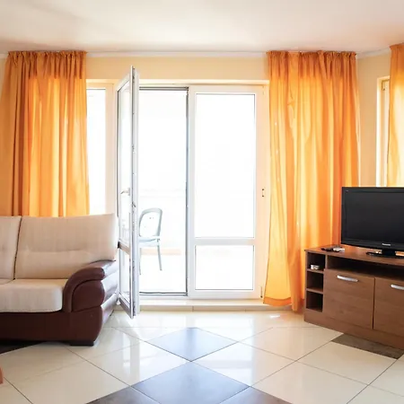 In Complex Panorama سوزوبول